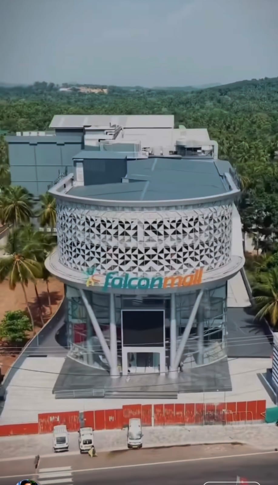 Falcon Mall, Perumpilavu, Thrissur
